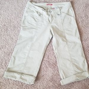 Union Bay khaki capri